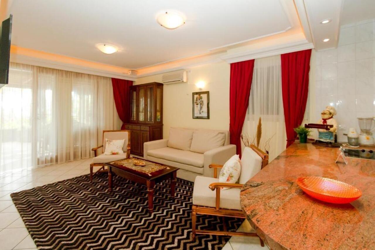 Milan'S Apartments สเวติ สเตฟาน ภายนอก รูปภาพ
