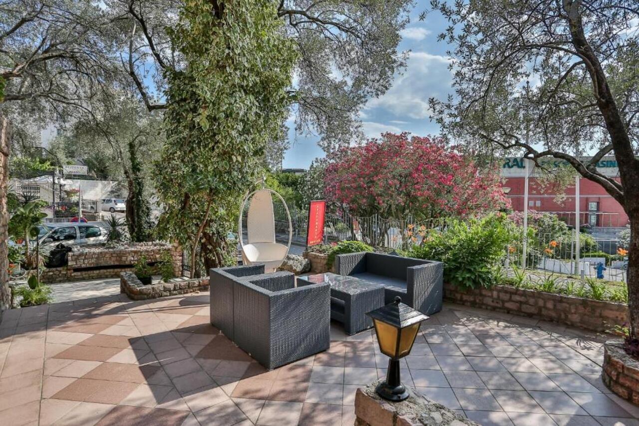 Milan'S Apartments สเวติ สเตฟาน ภายนอก รูปภาพ