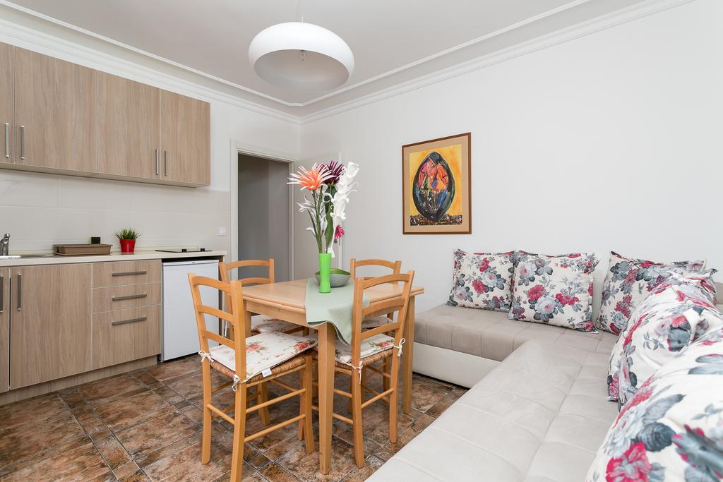 Milan'S Apartments สเวติ สเตฟาน ภายนอก รูปภาพ